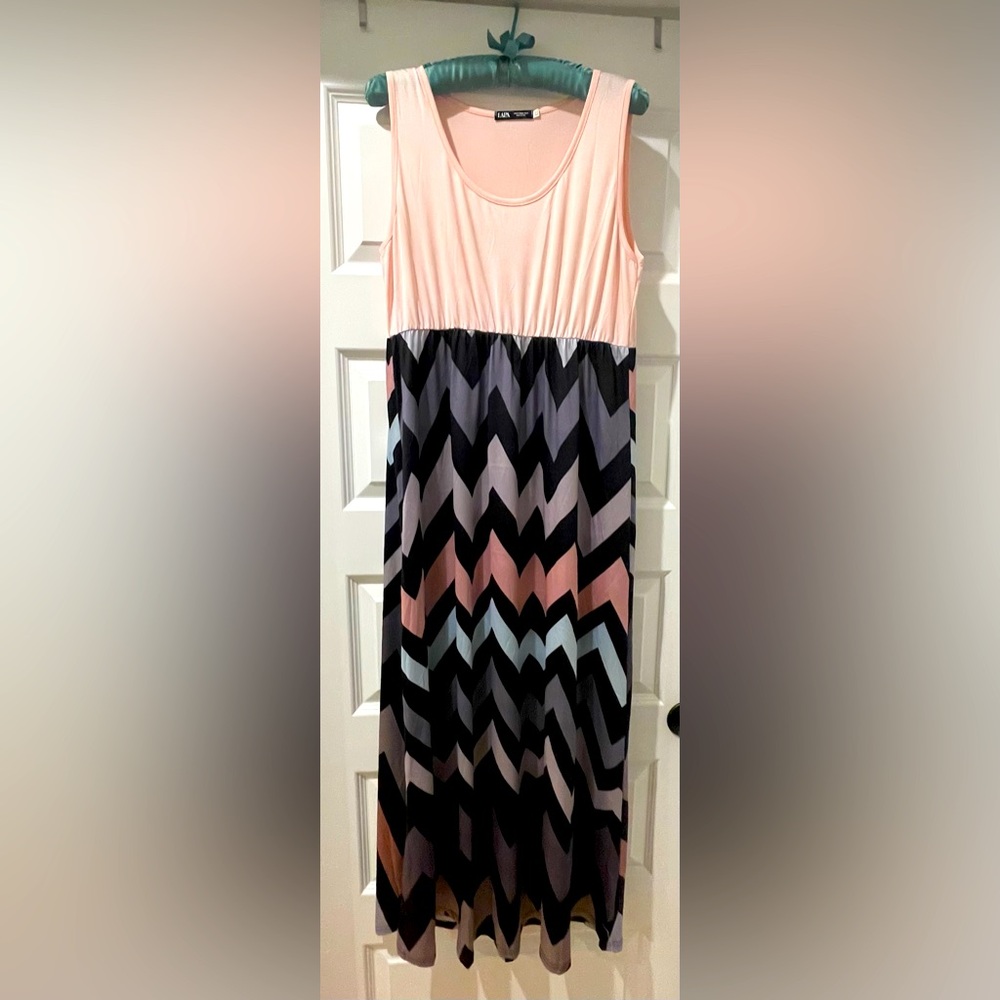 Sleeveless maxi dress size XXL